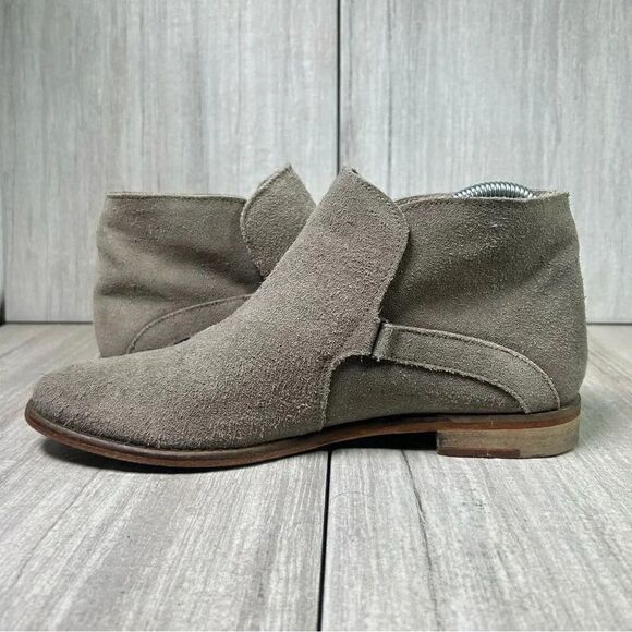 Free People Summit Taupe Suede Ankle Buckle Boots Booties Women’s Size 9 EUR 39 - Picture 2 of 10